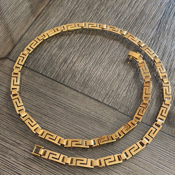 Vintage Greek Key Necklace, Gold-tone Metal - Picture 13 of 14